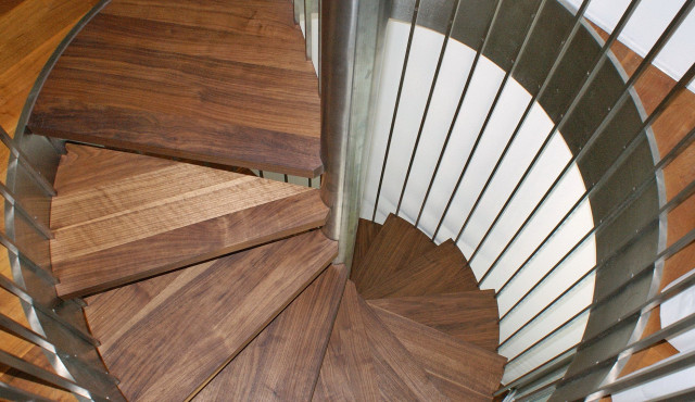 Maßgefertigte Holztreppe von Tischlerei Hofwimmer
